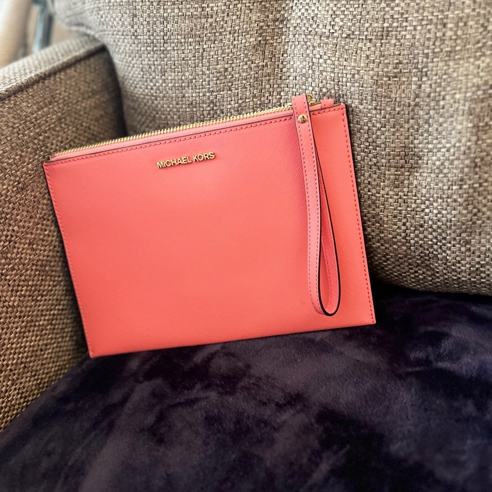 Michael KORS clutch